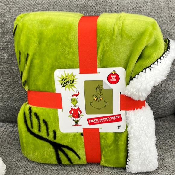 Grinch Other - THE GRINCH SHERPA BACKED THROW